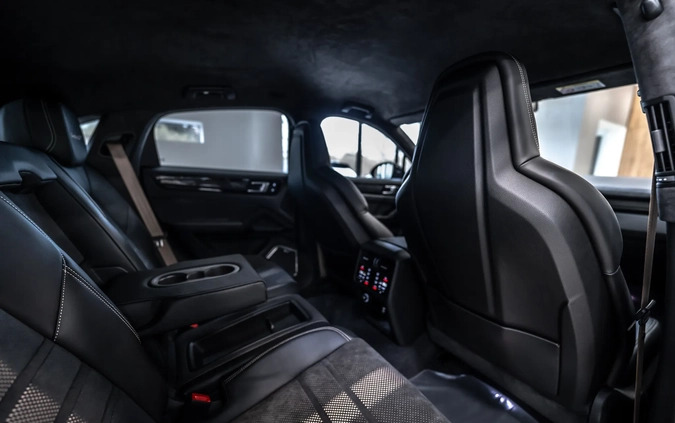 Porsche Cayenne cena 1199000 przebieg: 6900, rok produkcji 2023 z Lipsk małe 742
